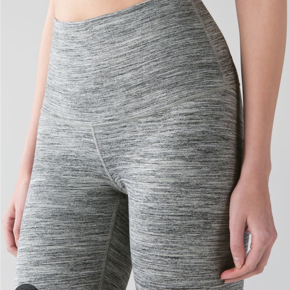 Lululemon Wunder Under Crop Size 10 Grey - image 2